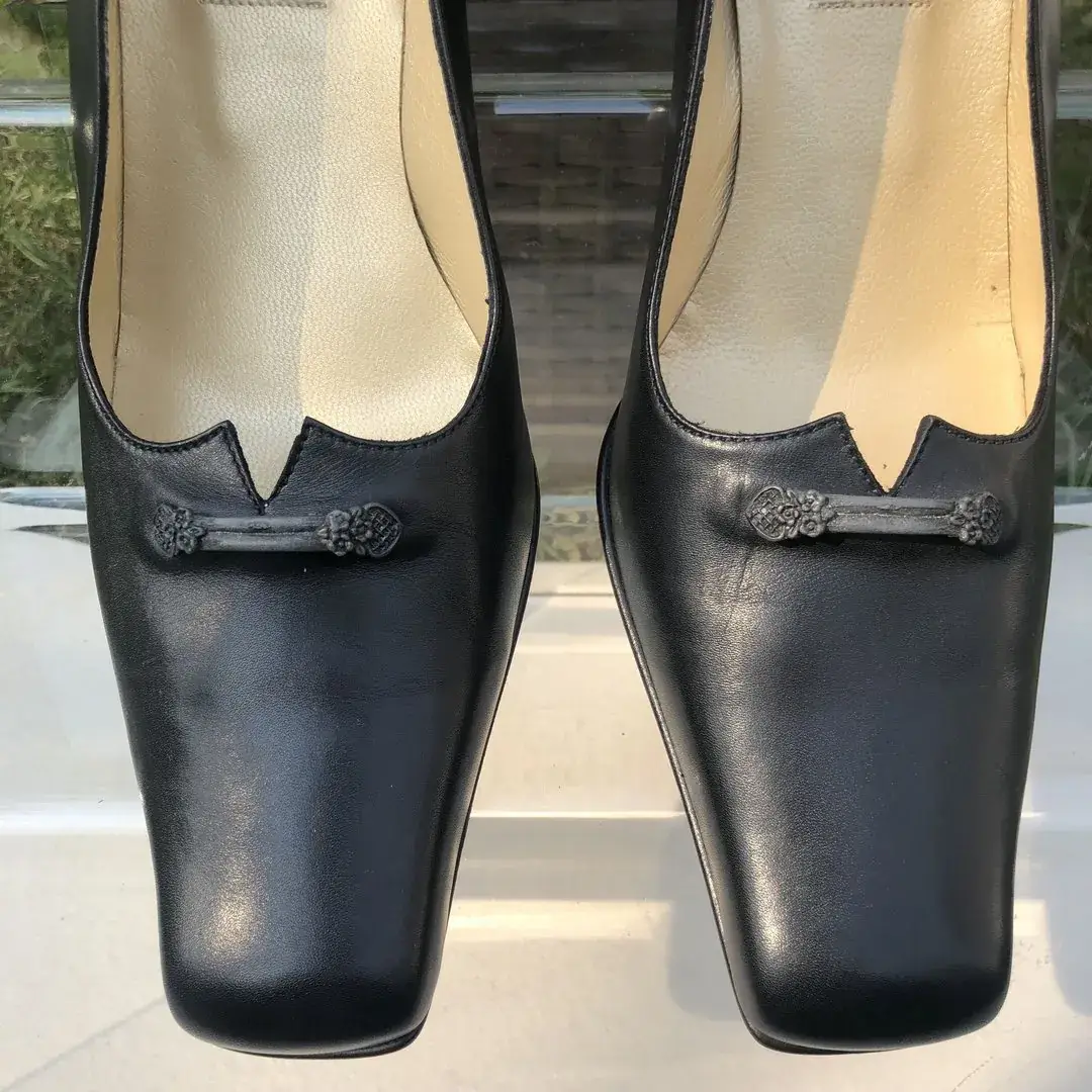 Trachtenschuhe Damen mit Spange in schwarz – Bild 6 – Chiemgauer Heimatwerk Trachten-Onlineshop Trachtenschuhe Damen mit Spange in schwarz - Bild 6 - Chiemgauer Heimatwerk Trachten-Onlineshop
