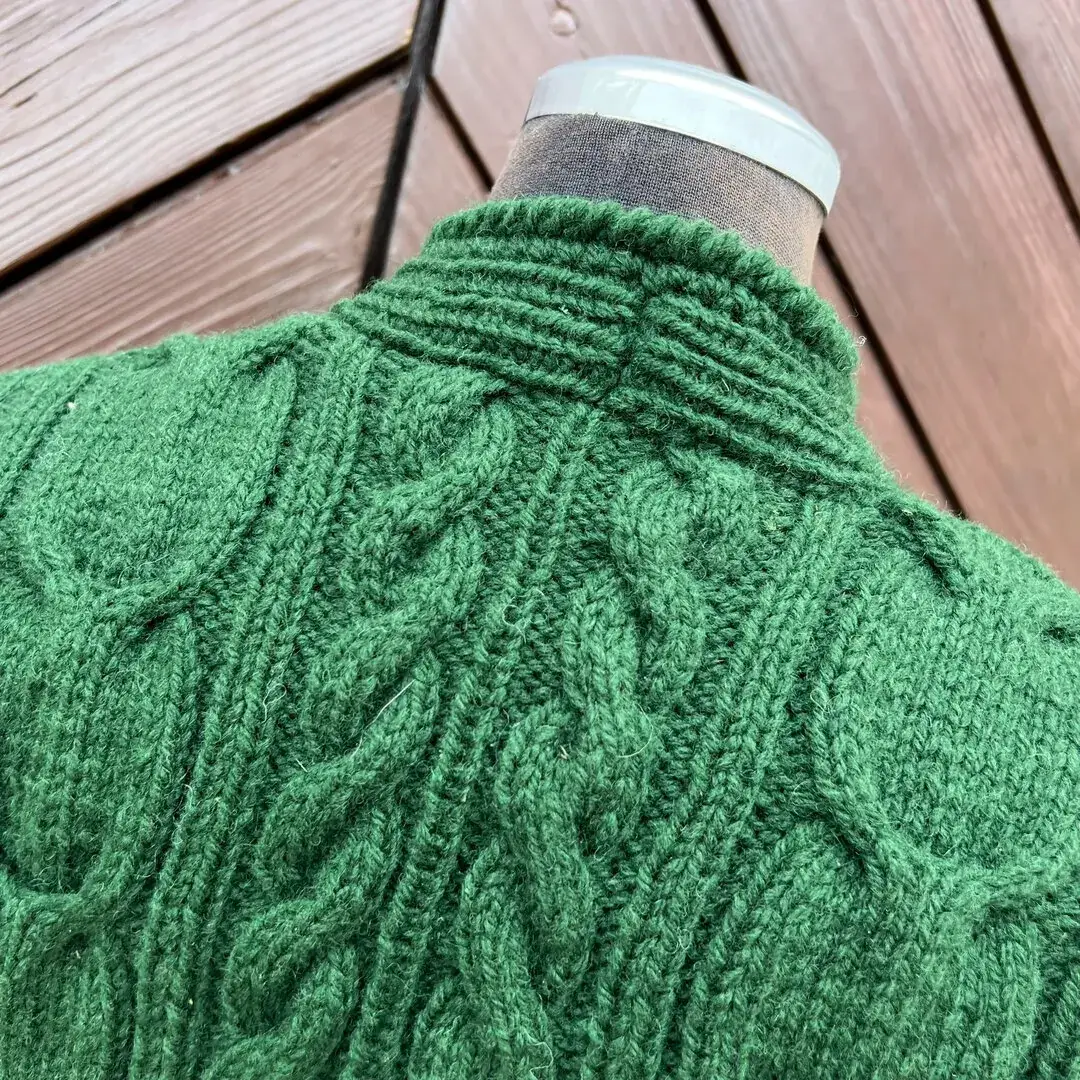 Trachtenstrickweste Damen in grün – Bild 22 – Chiemgauer Heimatwerk Trachten-Onlineshop Trachtenstrickweste Damen in grün - Bild 22 - Chiemgauer Heimatwerk Trachten-Onlineshop