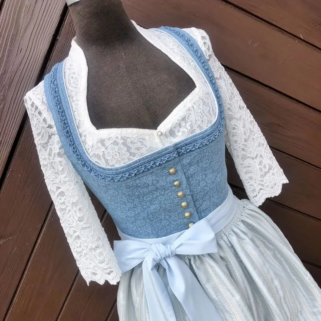 Waldorff Dirndlbluse creme mit Schneewittchenkragen No. 1 – Bild 45 – Chiemgauer Heimatwerk Trachten-Onlineshop Waldorff Dirndlbluse creme mit Schneewittchenkragen No. 1 - Bild 45 - Chiemgauer Heimatwerk Trachten-Onlineshop