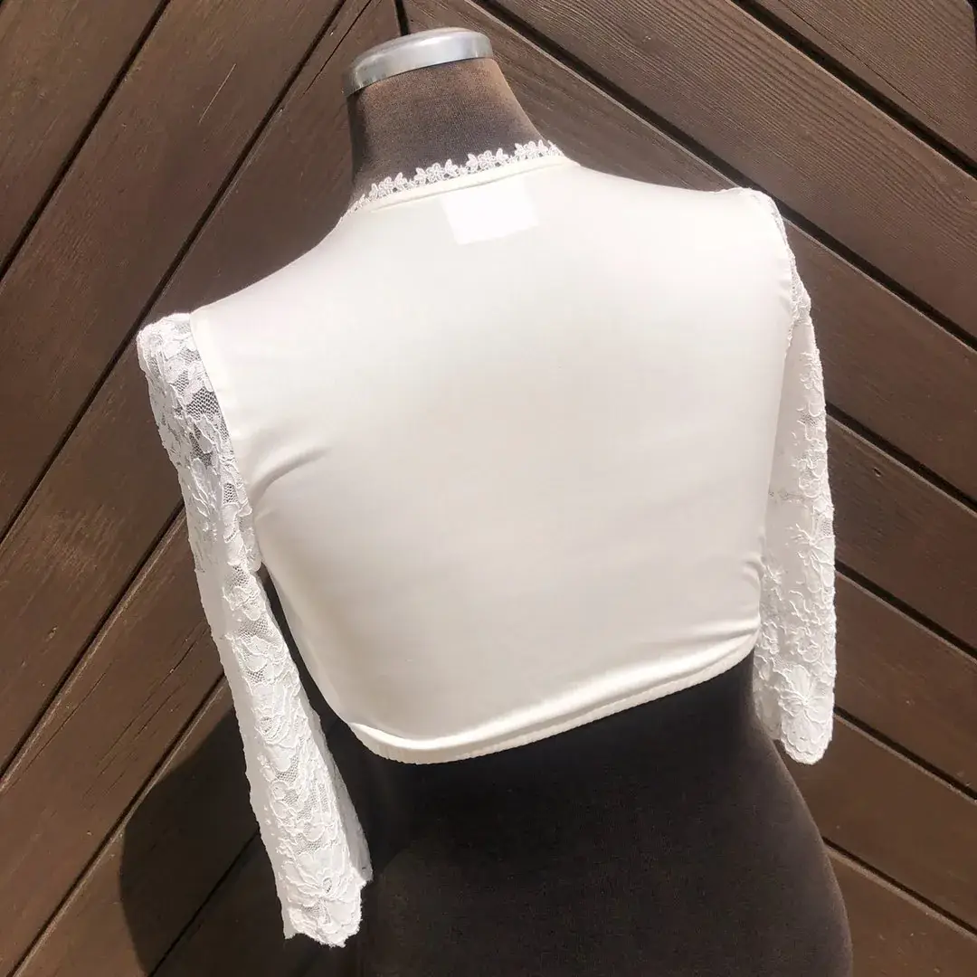 Waldorff Dirndlbluse creme mit Spitzenärmeln No. 1 – Bild 34 – Chiemgauer Heimatwerk Trachten-Onlineshop Waldorff Dirndlbluse creme mit Spitzenärmeln No. 1 - Bild 34 - Chiemgauer Heimatwerk Trachten-Onlineshop