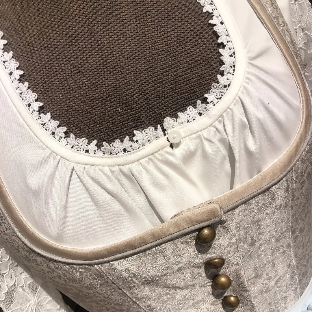 Waldorff Dirndlbluse creme mit Spitzenärmeln No. 1 – Bild 43 – Chiemgauer Heimatwerk Trachten-Onlineshop Waldorff Dirndlbluse creme mit Spitzenärmeln No. 1 - Bild 43 - Chiemgauer Heimatwerk Trachten-Onlineshop