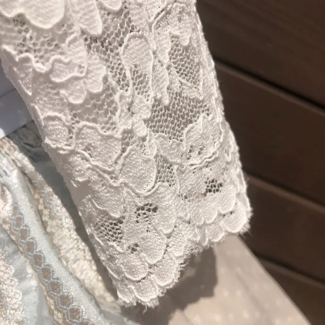 Waldorff Dirndlbluse creme mit Spitzenärmeln No. 1 – Bild 46 – Chiemgauer Heimatwerk Trachten-Onlineshop Waldorff Dirndlbluse creme mit Spitzenärmeln No. 1 - Bild 46 - Chiemgauer Heimatwerk Trachten-Onlineshop