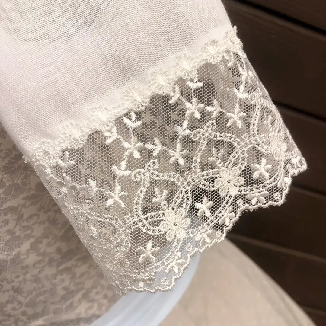 Waldorff Dirndlbluse creme mit V-Ausschnitt No. 3 – Bild 50 – Chiemgauer Heimatwerk Trachten-Onlineshop Waldorff Dirndlbluse creme mit V-Ausschnitt No. 3 - Bild 50 - Chiemgauer Heimatwerk Trachten-Onlineshop