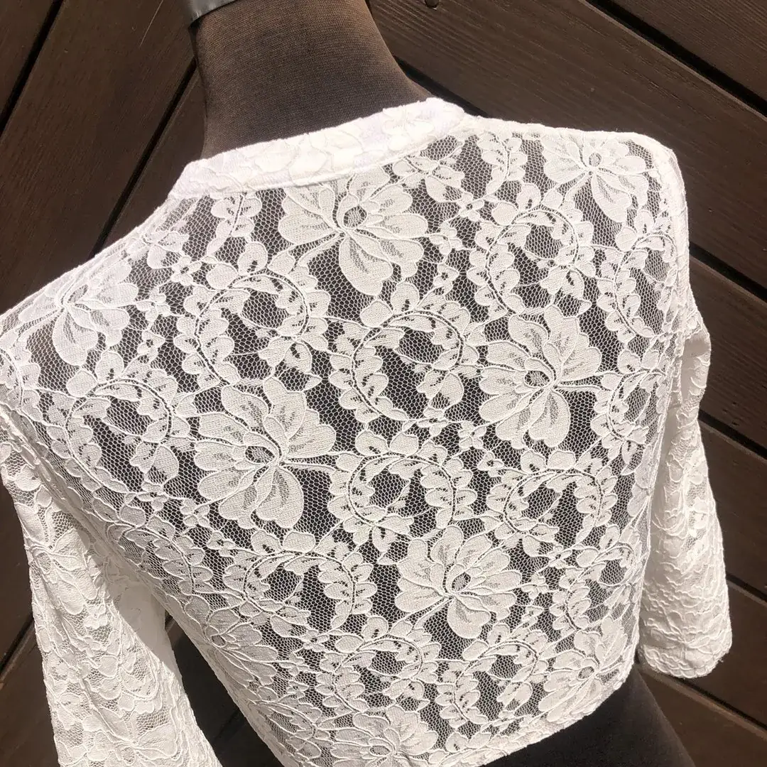 Waldorff Dirndlbluse creme mit V-Ausschnitt No. 9 – Bild 27 – Chiemgauer Heimatwerk Trachten-Onlineshop Waldorff Dirndlbluse creme mit V-Ausschnitt No. 9 - Bild 27 - Chiemgauer Heimatwerk Trachten-Onlineshop