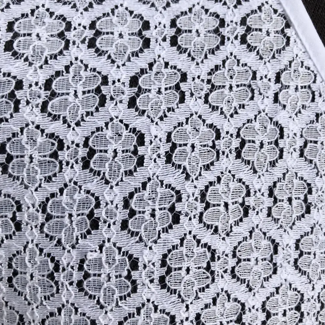 Waldorff Dirndlbluse hochgeschlossen mit kurzarm – Bild 14 – Chiemgauer Heimatwerk Trachten-Onlineshop Waldorff Dirndlbluse hochgeschlossen mit kurzarm - Bild 14 - Chiemgauer Heimatwerk Trachten-Onlineshop