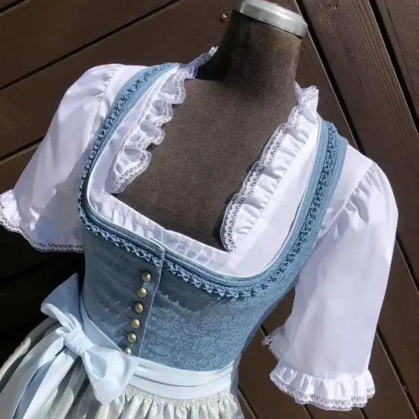 Waldorff Dirndlbluse kurzarm Miederbluse No. 5 – Bild 1 – Chiemgauer Heimatwerk Trachten-Onlineshop Waldorff Dirndlbluse kurzarm Miederbluse No. 5 - Bild 1 - Chiemgauer Heimatwerk Trachten-Onlineshop