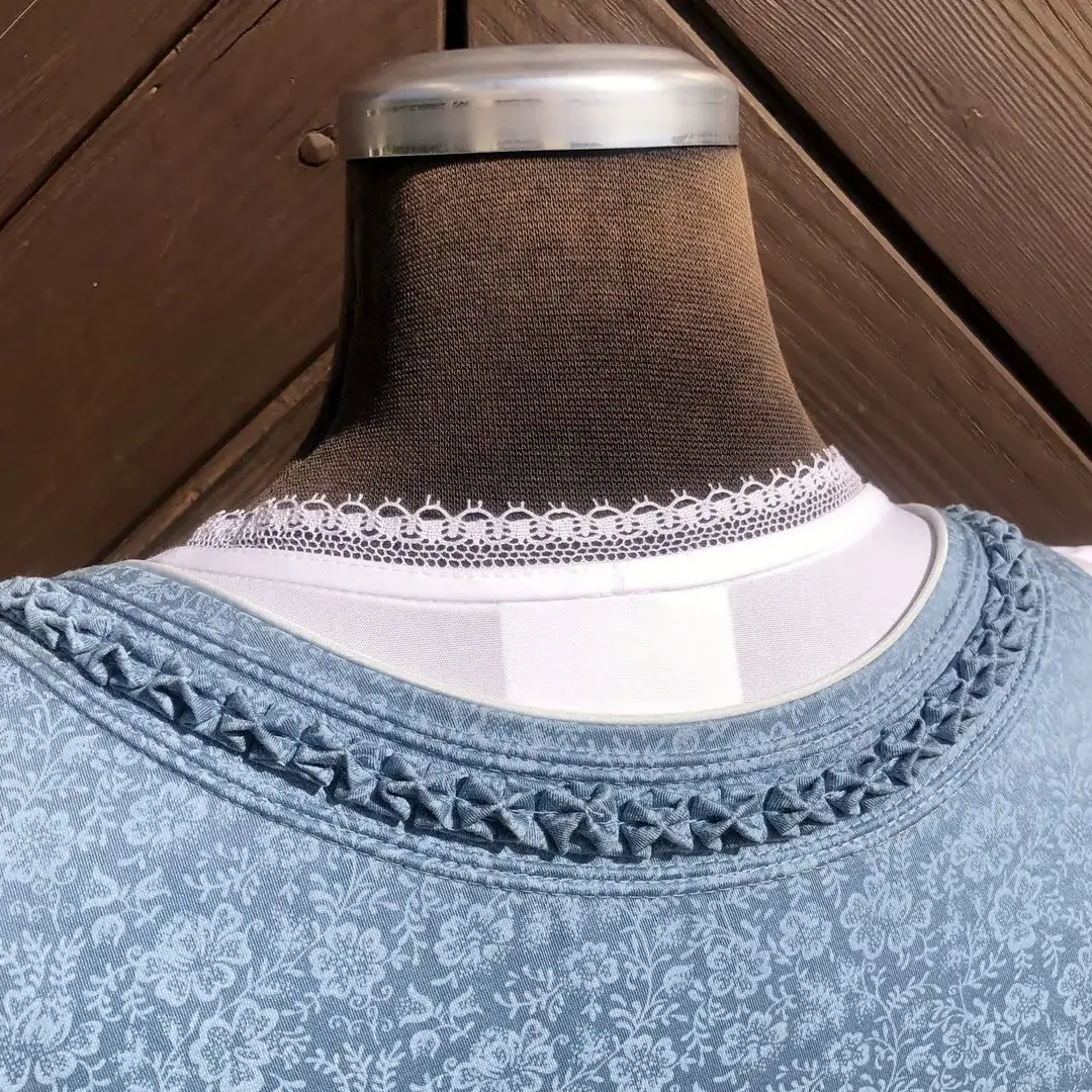Waldorff Dirndlbluse kurzarm mit Klöppelspitze No. 1 – Bild 51 – Chiemgauer Heimatwerk Trachten-Onlineshop Waldorff Dirndlbluse kurzarm mit Klöppelspitze No. 1 - Bild 51 - Chiemgauer Heimatwerk Trachten-Onlineshop