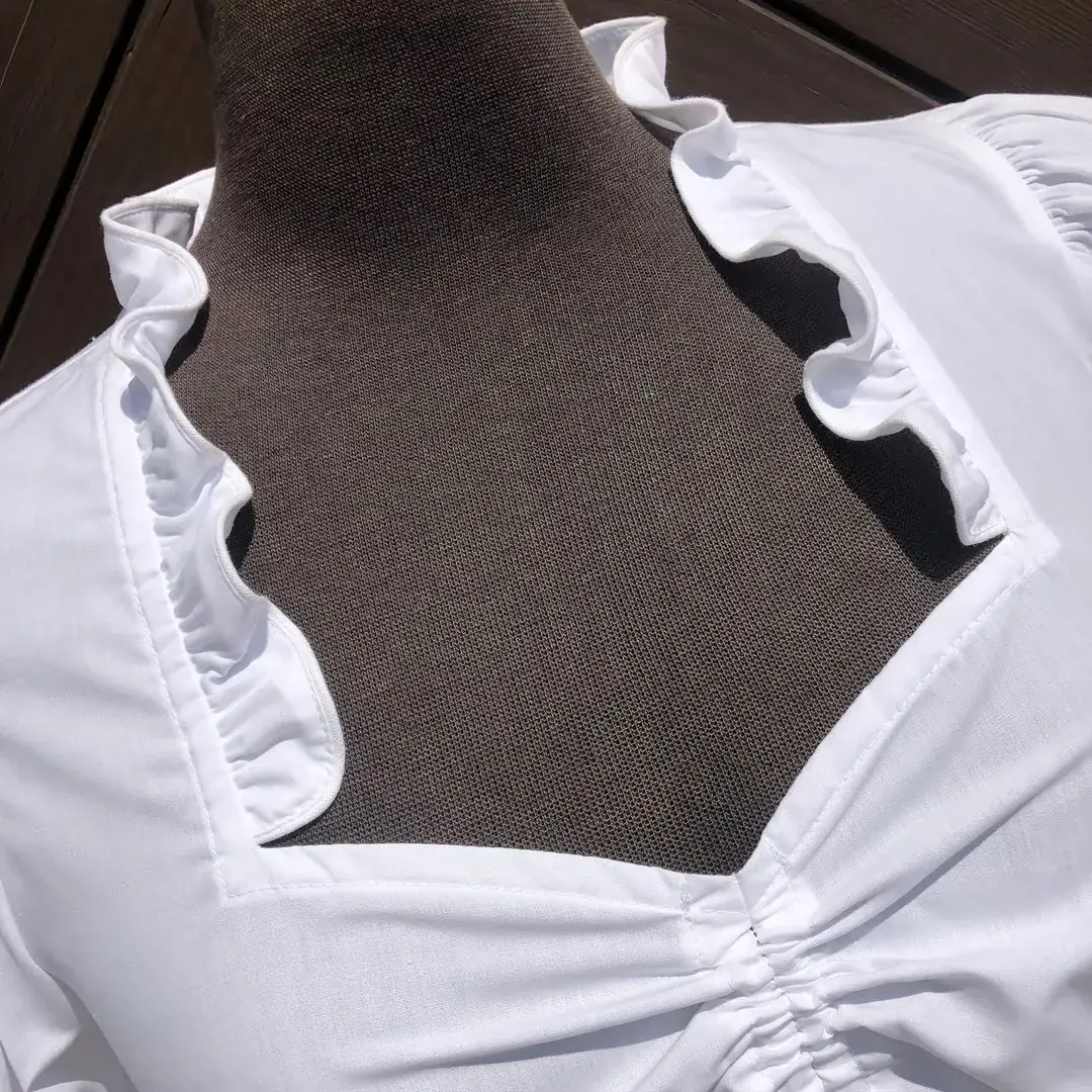 Waldorff Dirndlbluse kurzarm mit Schneewittchenkragen No. 1 – Bild 7 – Chiemgauer Heimatwerk Trachten-Onlineshop Waldorff Dirndlbluse kurzarm mit Schneewittchenkragen No. 1 - Bild 7 - Chiemgauer Heimatwerk Trachten-Onlineshop