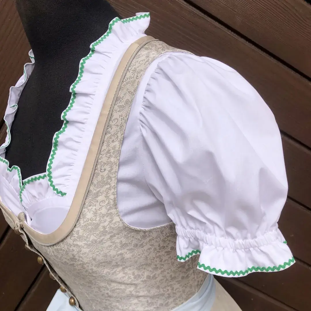 Waldorff Dirndlbluse kurzarm mit Zackenlitze grün No. 2 – Bild 4 – Chiemgauer Heimatwerk Trachten-Onlineshop Waldorff Dirndlbluse kurzarm mit Zackenlitze grün No. 2 - Bild 4 - Chiemgauer Heimatwerk Trachten-Onlineshop