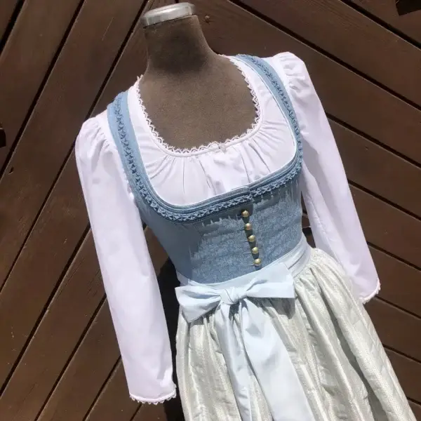Waldorff Dirndlbluse langarm mit Spitze – Bild 1 – Chiemgauer Heimatwerk Trachten-Onlineshop Waldorff Dirndlbluse langarm mit Spitze - Bild 1 - Chiemgauer Heimatwerk Trachten-Onlineshop