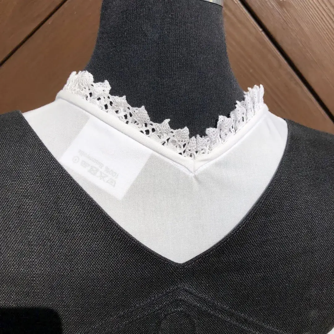 Waldorff Dirndlbluse Miederbluse mit Spitze No. 2 – Bild 16 – Chiemgauer Heimatwerk Trachten-Onlineshop Waldorff Dirndlbluse Miederbluse mit Spitze No. 2 - Bild 16 - Chiemgauer Heimatwerk Trachten-Onlineshop