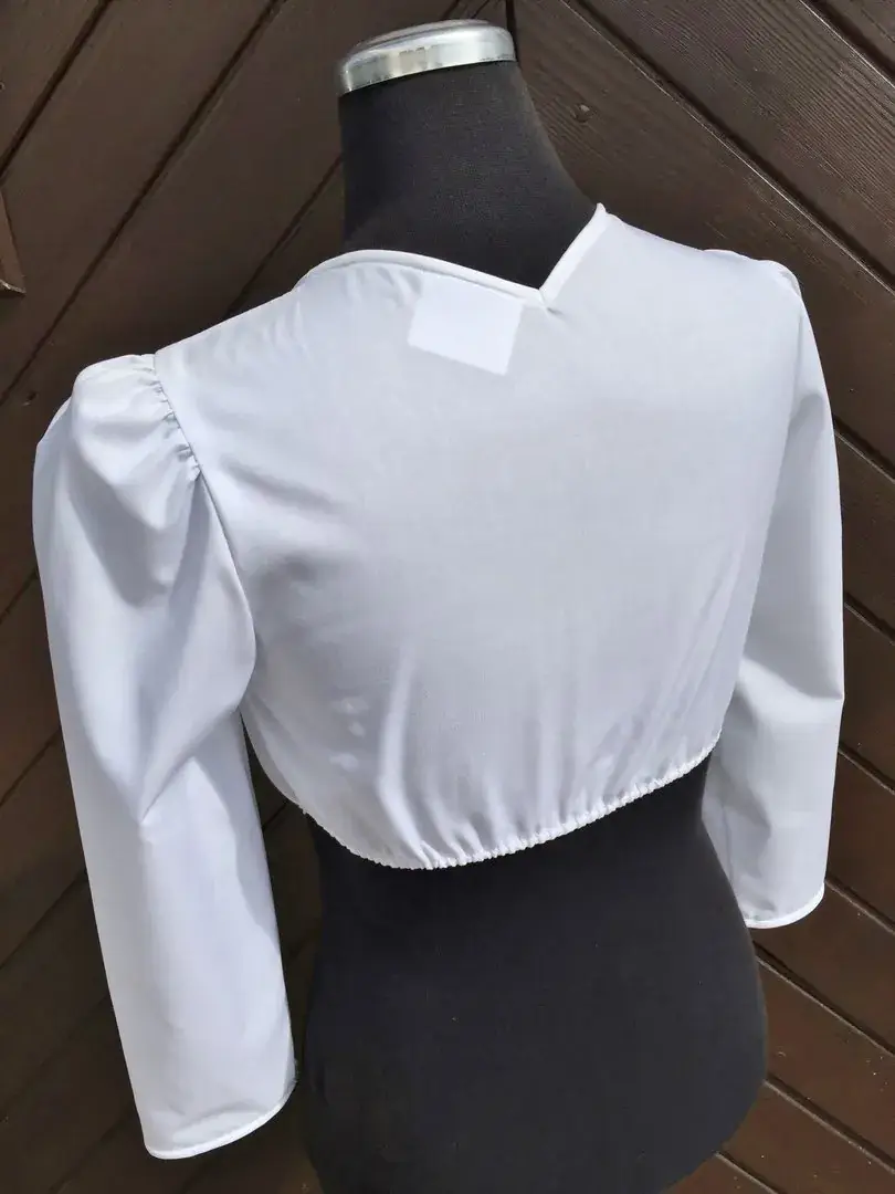 Waldorff Dirndlbluse Miederschnitt mit Smok – Bild 4 – Chiemgauer Heimatwerk Trachten-Onlineshop Waldorff Dirndlbluse Miederschnitt mit Smok - Bild 4 - Chiemgauer Heimatwerk Trachten-Onlineshop