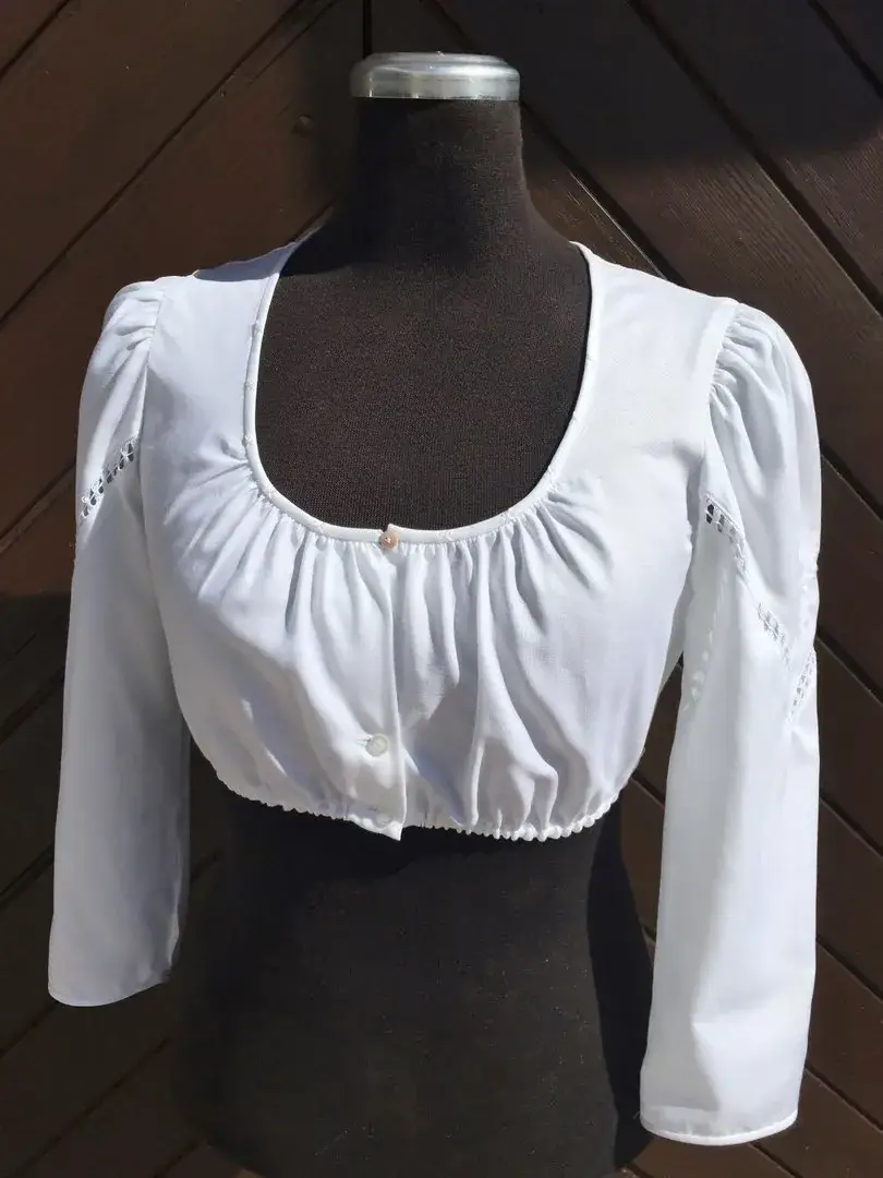 Waldorff Dirndlbluse mit bestickten Ärmeln – Bild 12 – Chiemgauer Heimatwerk Trachten-Onlineshop Waldorff Dirndlbluse mit bestickten Ärmeln - Bild 12 - Chiemgauer Heimatwerk Trachten-Onlineshop