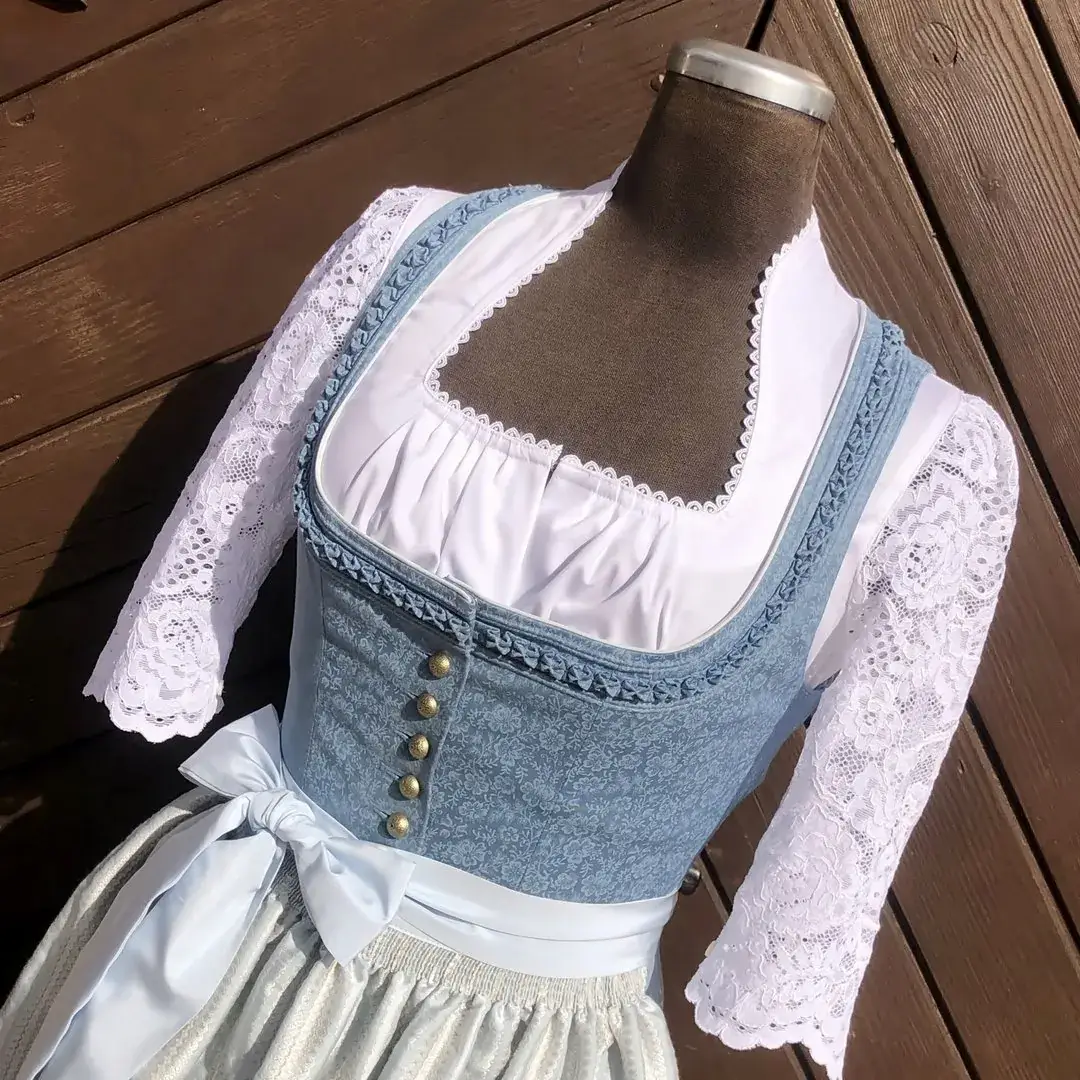 Waldorff Dirndlbluse weiß mit Spitzenärmeln No. 3 – Bild 34 – Chiemgauer Heimatwerk Trachten-Onlineshop Waldorff Dirndlbluse weiß mit Spitzenärmeln No. 3 - Bild 34 - Chiemgauer Heimatwerk Trachten-Onlineshop