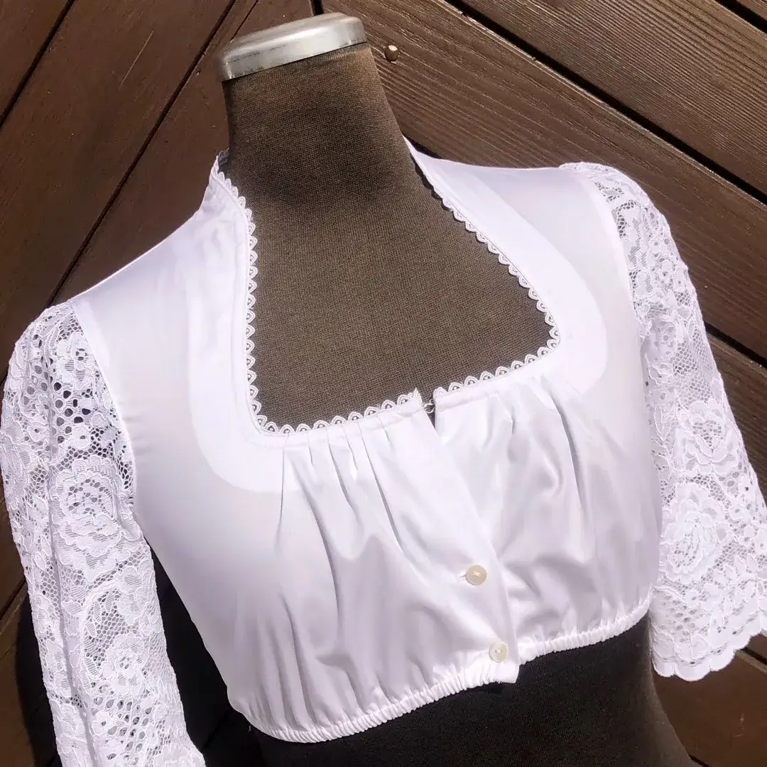 Waldorff Dirndlbluse weiß mit Spitzenärmeln No. 3 – Bild 50 – Chiemgauer Heimatwerk Trachten-Onlineshop Waldorff Dirndlbluse weiß mit Spitzenärmeln No. 3 - Bild 50 - Chiemgauer Heimatwerk Trachten-Onlineshop