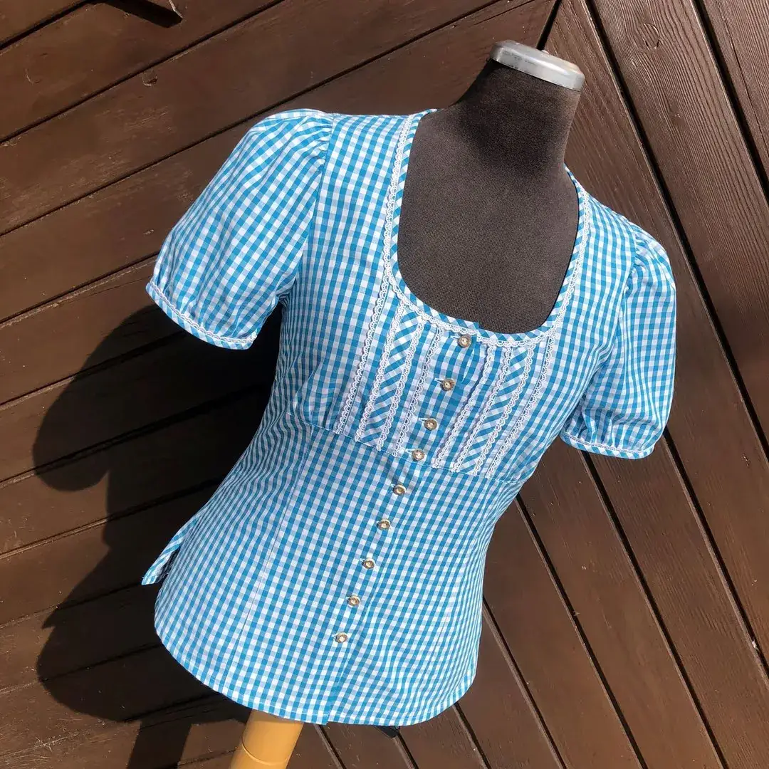 Waldorff Trachtenbluse kariert kurzarm No. 3 – Bild 1 – Chiemgauer Heimatwerk Trachten-Onlineshop Waldorff Trachtenbluse kariert kurzarm No. 3 - Bild 1 - Chiemgauer Heimatwerk Trachten-Onlineshop