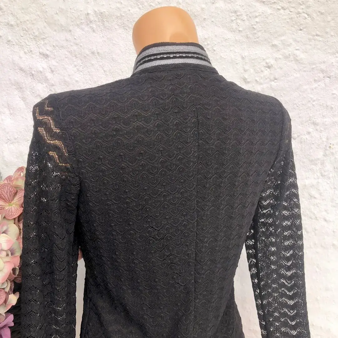 Waldorff Trachtenjacke aus Strick in schwarz – Bild 7 – Chiemgauer Heimatwerk Trachten-Onlineshop Waldorff Trachtenjacke aus Strick in schwarz - Bild 7 - Chiemgauer Heimatwerk Trachten-Onlineshop