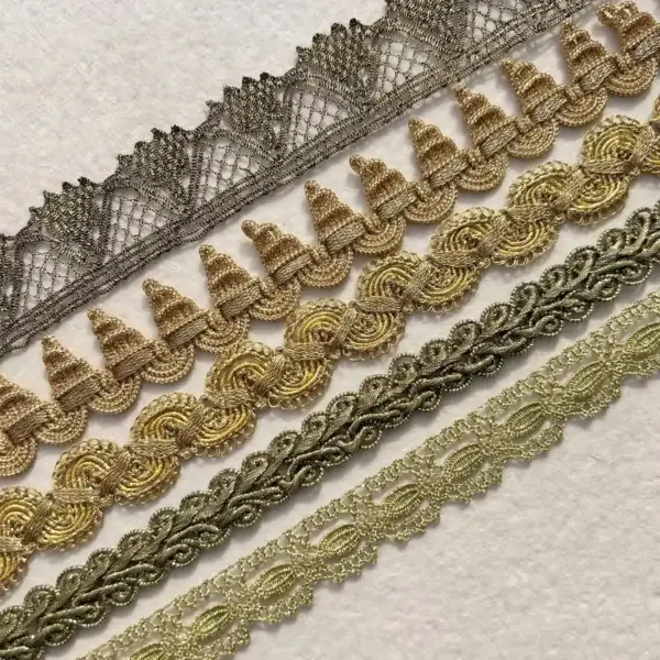 Goldborten - Lurezborten - Borten gold im Chiemgauer Heimatwerk Trachten-Onlineshop.