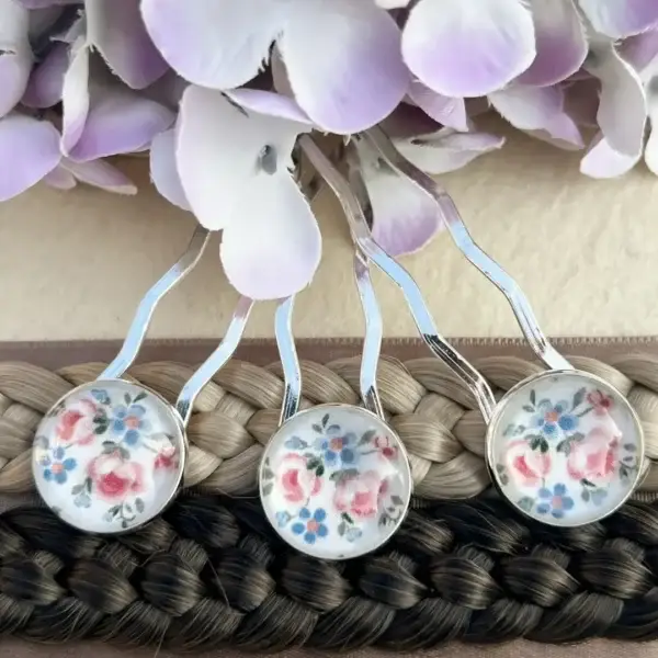 Trachtenhaarnadel mit Rosen rosa No. 5 – Bild 8 – Chiemgauer Heimatwerk Trachten-Onlineshop Trachtenhaarnadel mit Rosen rosa No. 5 - Bild 8 - Chiemgauer Heimatwerk Trachten-Onlineshop