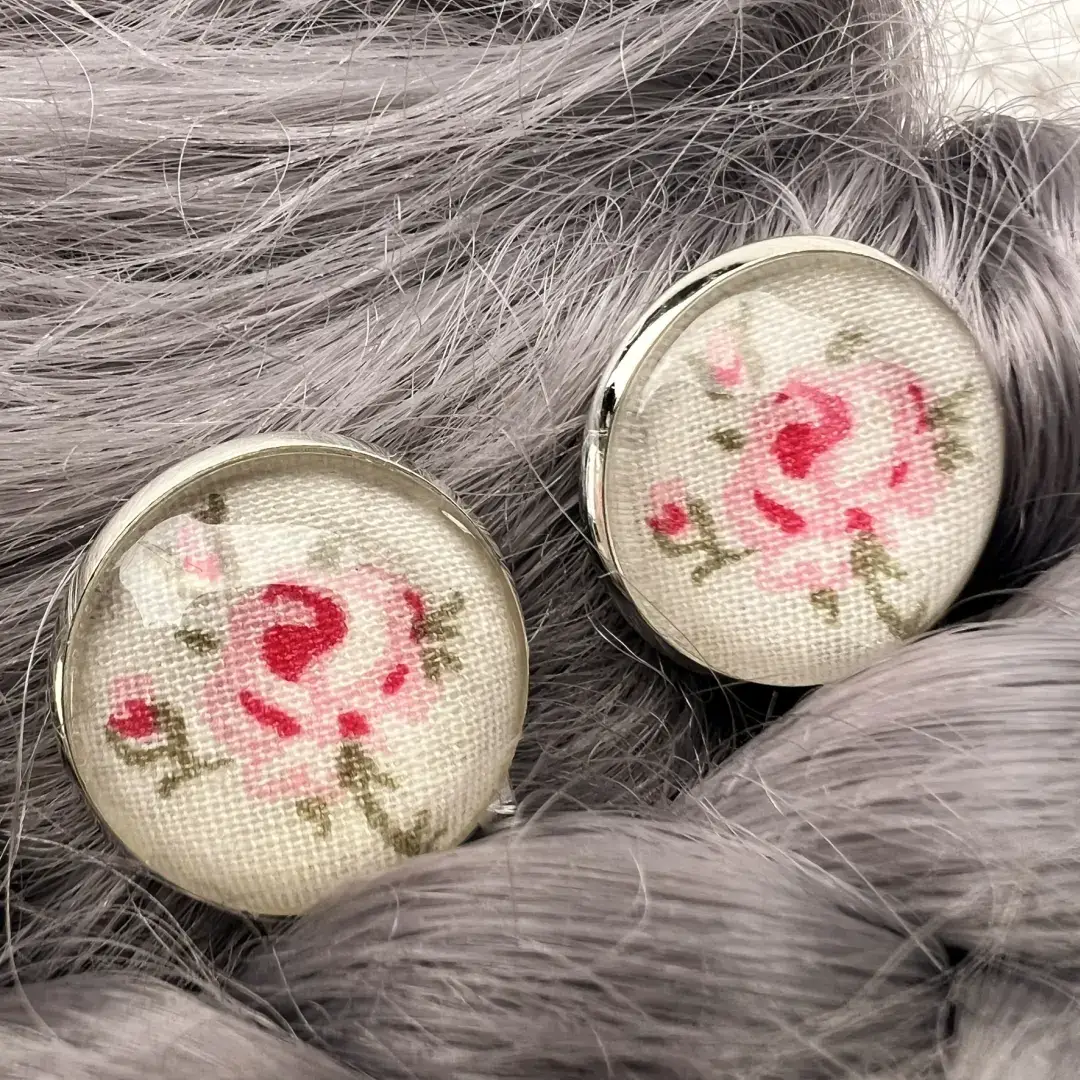 Trachtenhaarnadel mit Rosen rosa No. 2 – Bild 11 – Chiemgauer Heimatwerk Trachten-Onlineshop Trachtenhaarnadel mit Rosen rosa No. 2 - Bild 11 - Chiemgauer Heimatwerk Trachten-Onlineshop