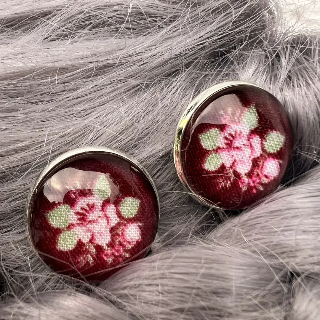 Trachtenhaarnadel mit Rosen burgund – Bild 11 – Chiemgauer Heimatwerk Trachten-Onlineshop Trachtenhaarnadel mit Rosen burgund - Bild 11 - Chiemgauer Heimatwerk Trachten-Onlineshop