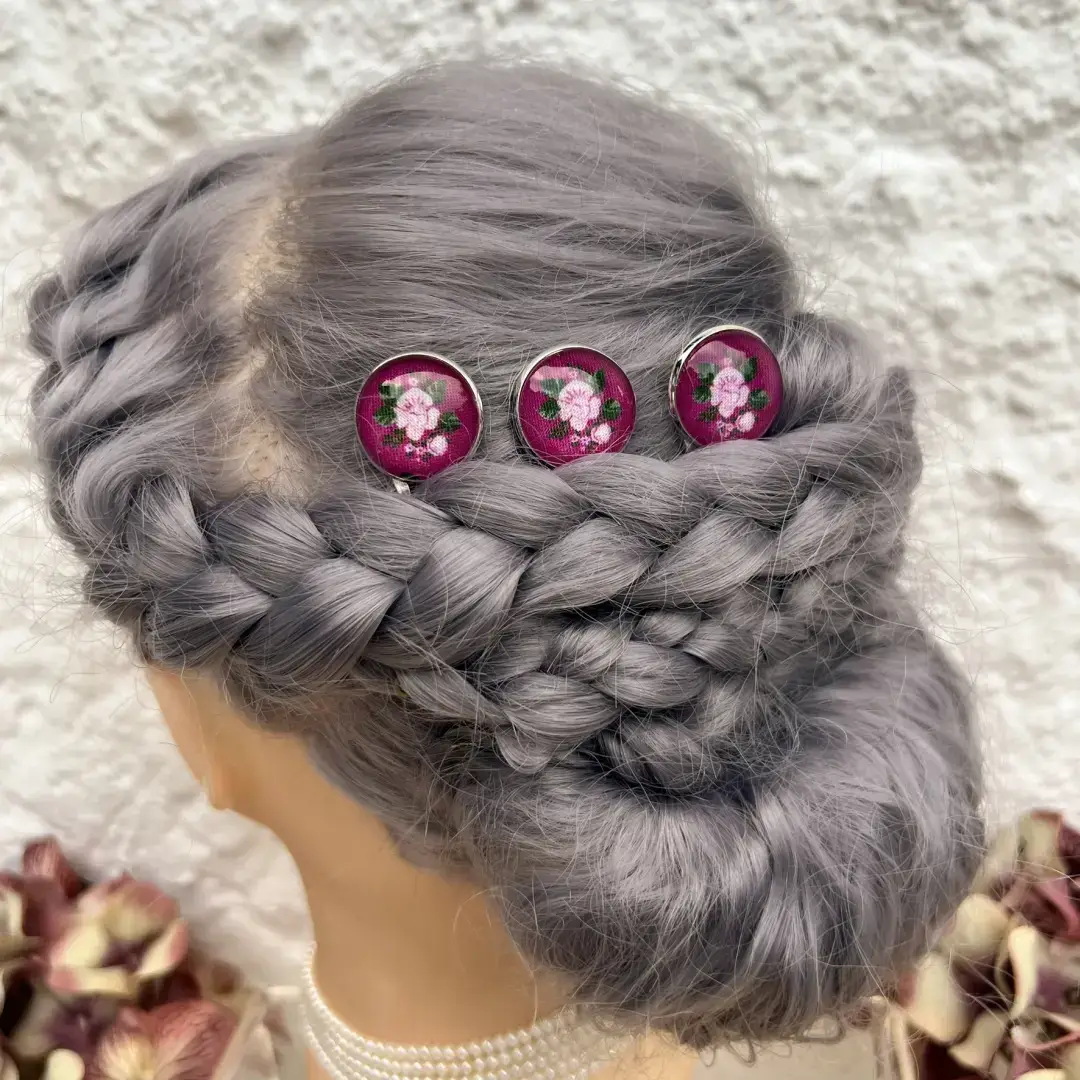 Trachtenhaarnadel mit Rosen fuchsia – Bild 9 – Chiemgauer Heimatwerk Trachten-Onlineshop Trachtenhaarnadel mit Rosen fuchsia - Bild 9 - Chiemgauer Heimatwerk Trachten-Onlineshop