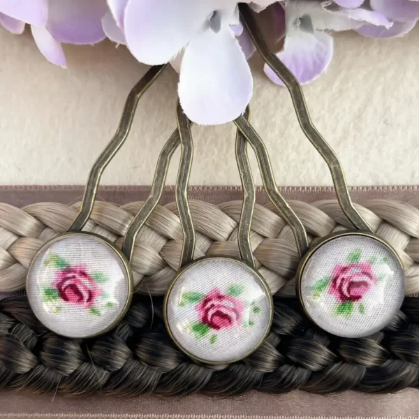 Trachtenhaarnadel mit Rosen pink No. 2 – Bild 8 – Chiemgauer Heimatwerk Trachten-Onlineshop Trachtenhaarnadel mit Rosen pink No. 2 - Bild 8 - Chiemgauer Heimatwerk Trachten-Onlineshop